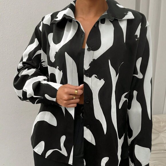 White Casual Women's Long Sleeve Shirt - Picture 5 of 6